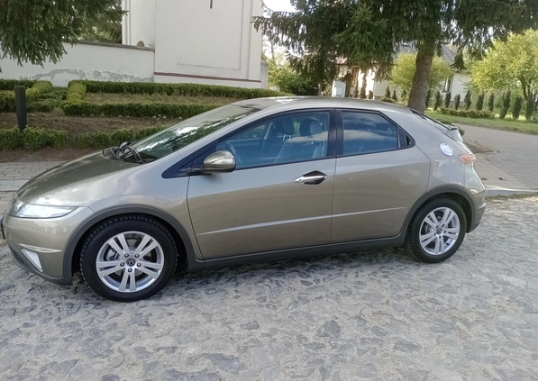 Honda Civic cena 23999 przebieg: 200000, rok produkcji 2008 z Pruchnik małe 631